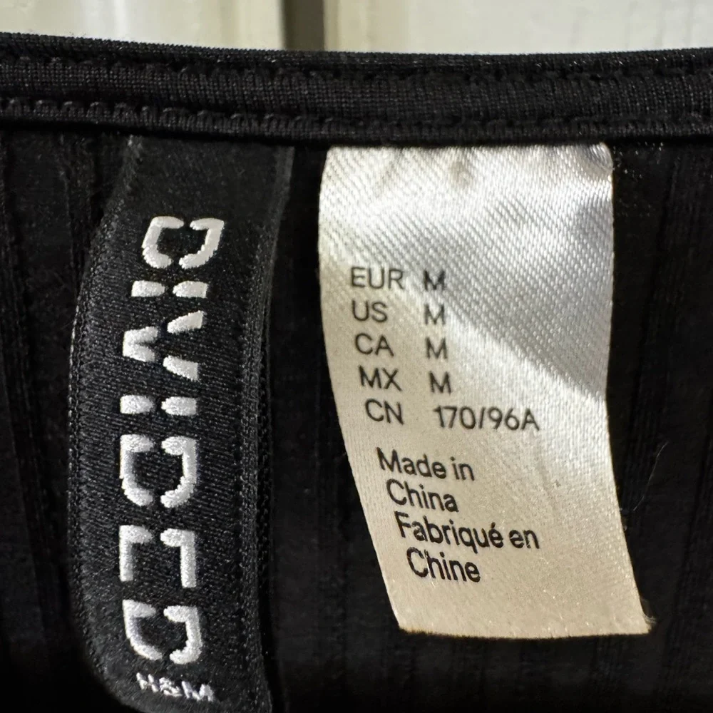 H&M Black Ribbed Top - Picture 3 of 4